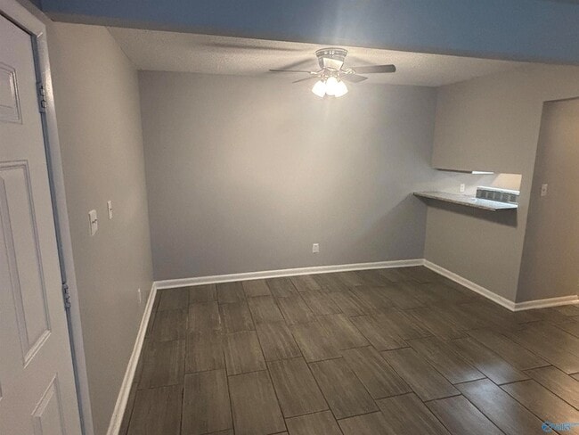 Photo - 3422 Glen Park Cir NW Unidad B