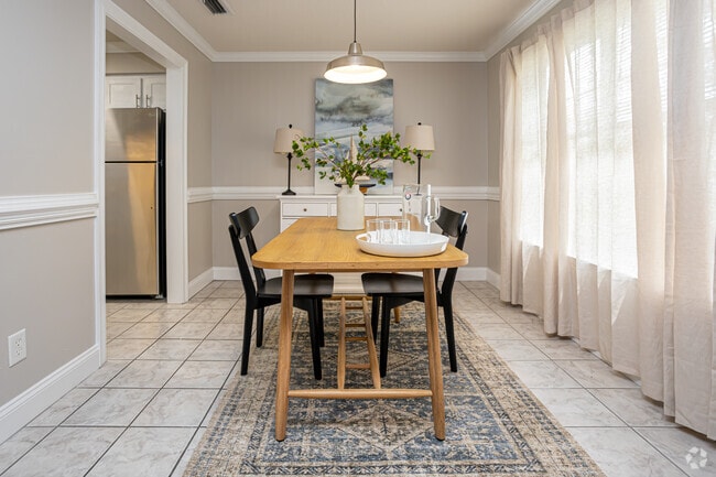 2BR, 2BA - 1,304SF