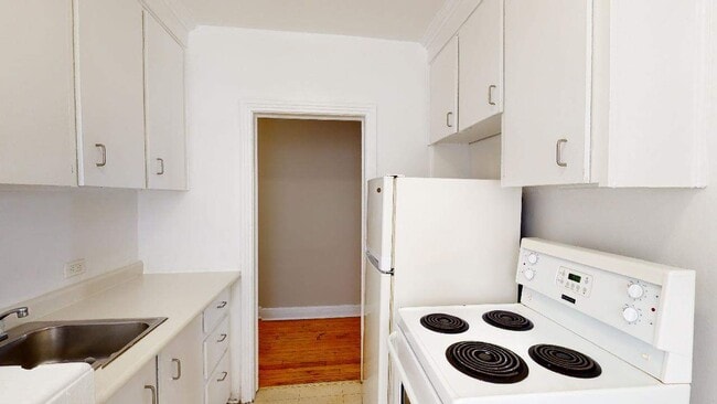 Photo - 290-296 Mona & 320 Montreal