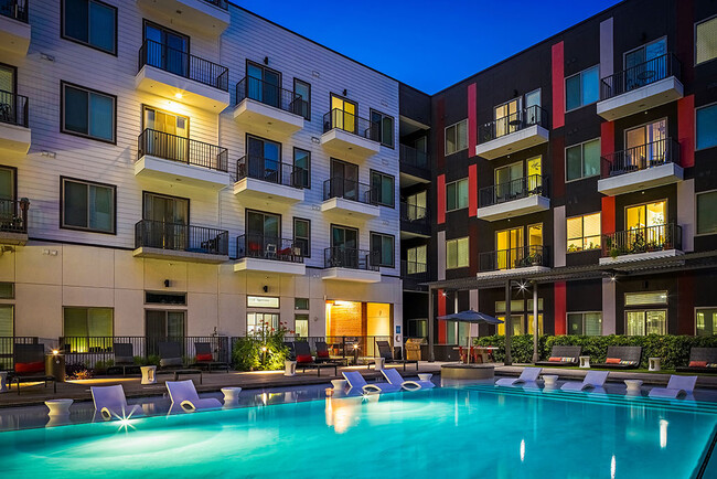 Photo - Marq on Burnet