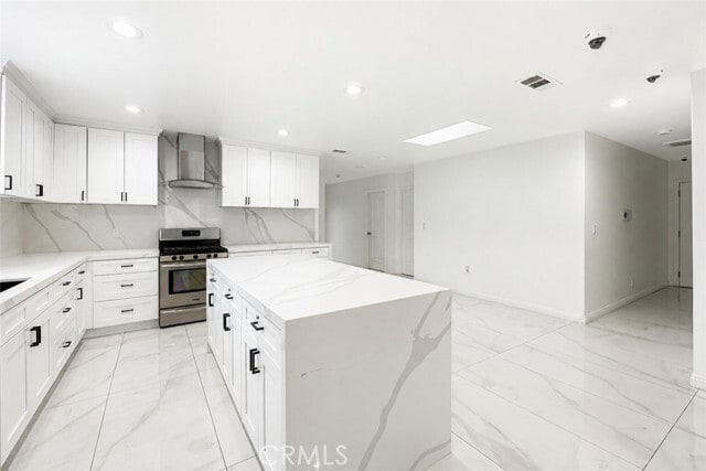7035 Calhoun Ave