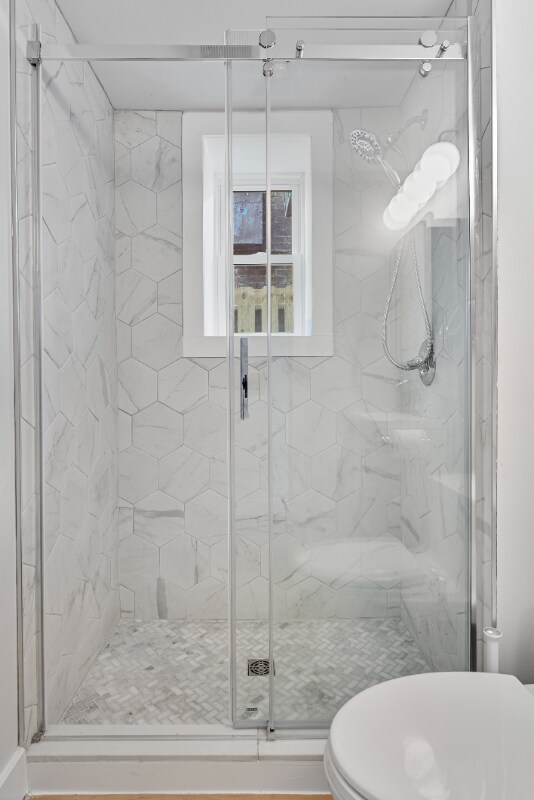 Photo - 25 Seaton Pl NE