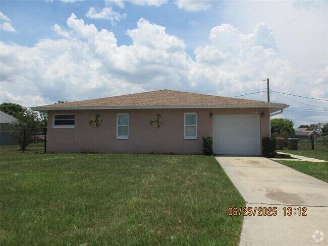 Building Photo - 154 Tulip Way Rental