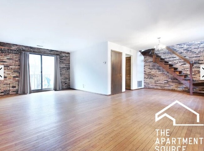 Photo - 1255 W Belden Ave Unit 1