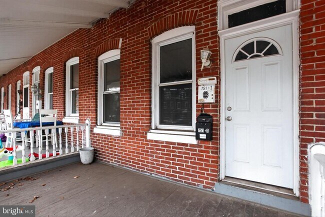 Photo - 751 Haws Ave