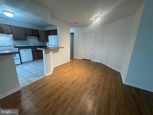 Photo - 408 Beacon Hill Dr