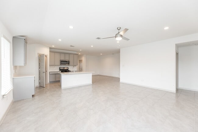 Photo - 28902 Yukon River Ct