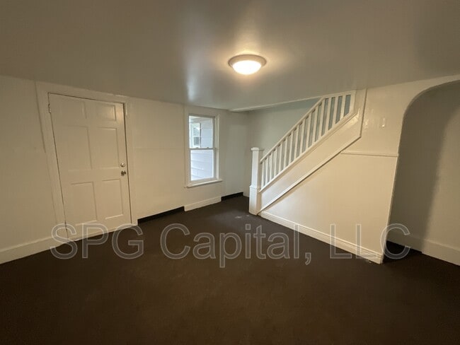 Photo - 334 S 3rd St