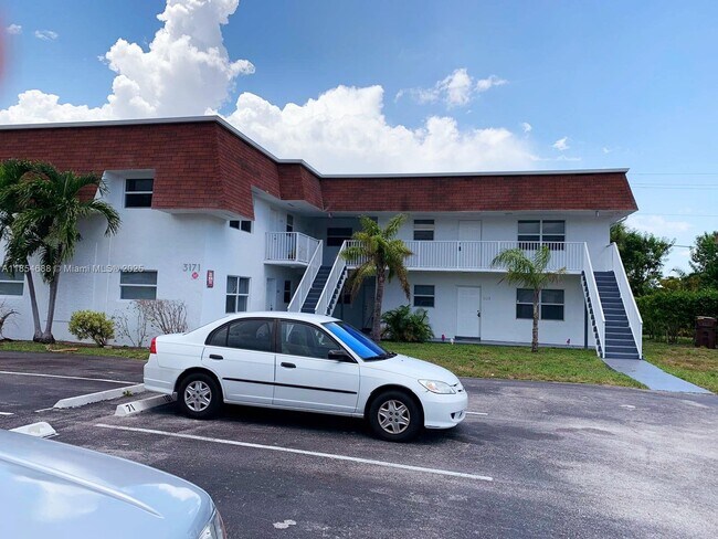 Building Photo - 3171 Auburn Blvd Unit 101 Rental