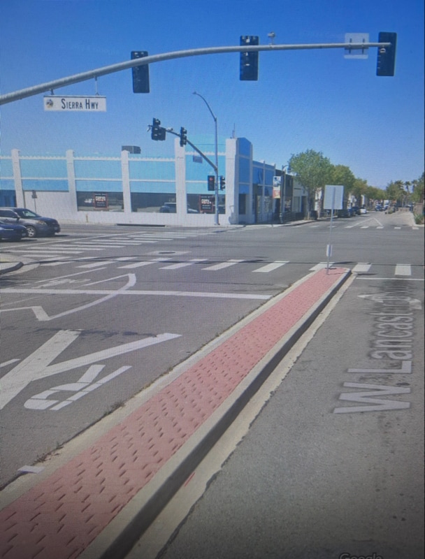 Photo - 311 W Lancaster Blvd Unidad 123