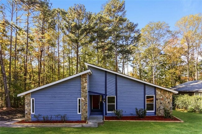 Building Photo - 135 Beethoven Ct