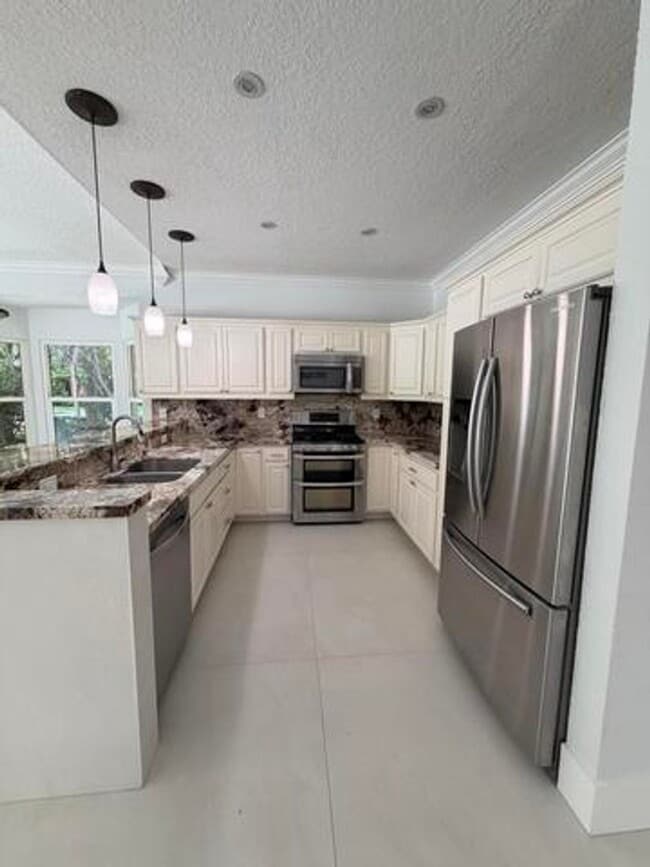 Photo - 10114 Hunt Club Ln