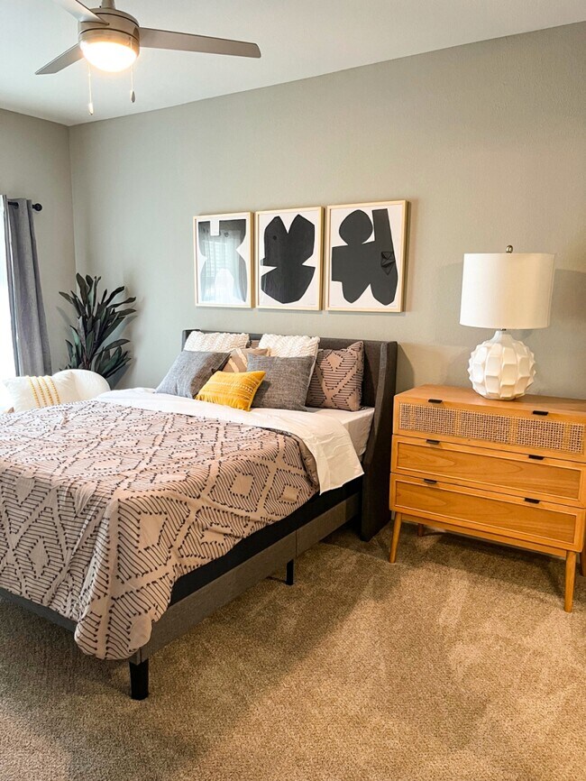 Photo - Aurora Apartments