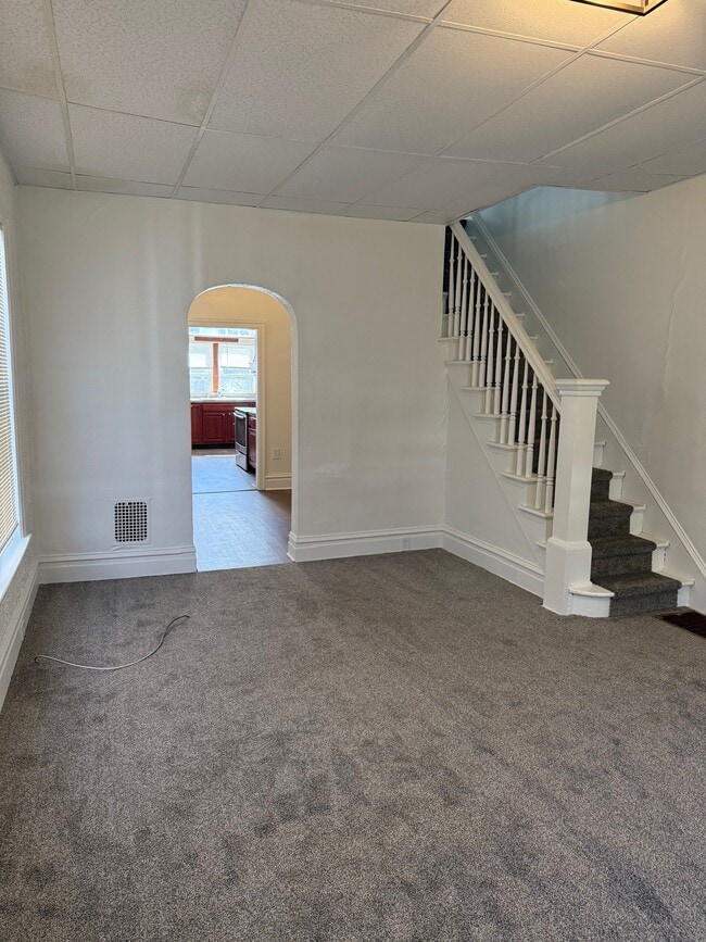 Photo - 1837 Spencer St