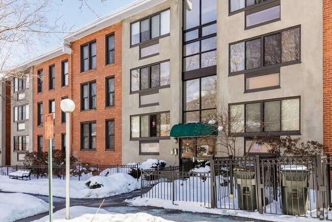 Building Photo - 38 Juniper St Unit 112 Rental