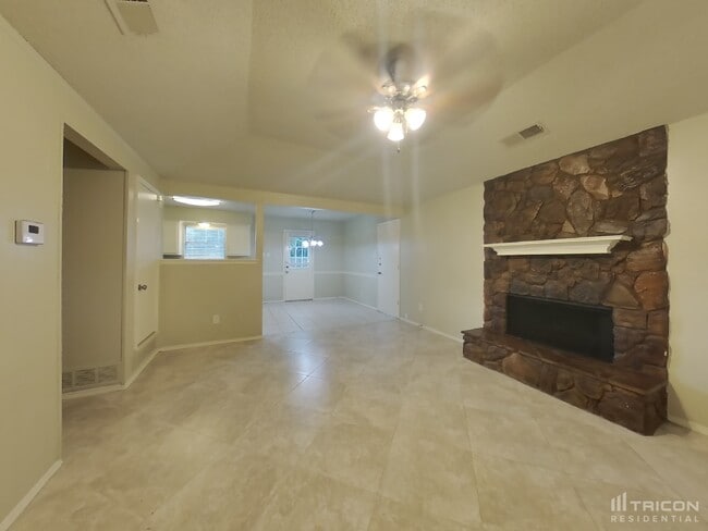 Photo - 4008 Segram Ct