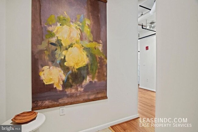 Photo - 1300 N Street NW-#106 Unidad #106