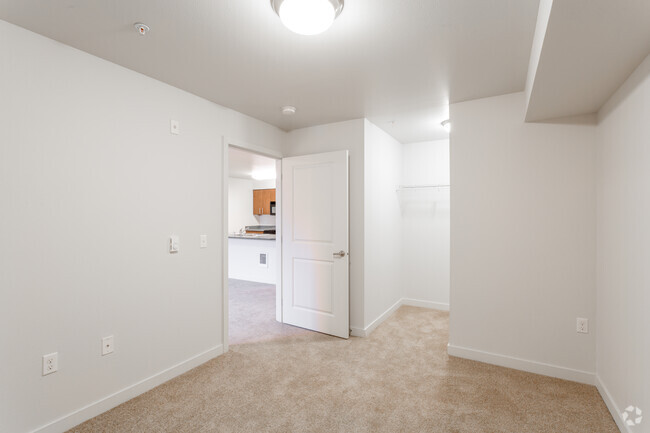 2BR, 2BA - 905 SF - Polaris at North City Apartments