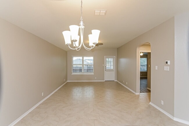 Photo - 8806 Double Oak