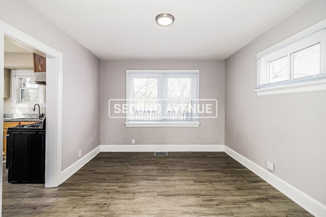 Photo - 3157 Sunshine Ave