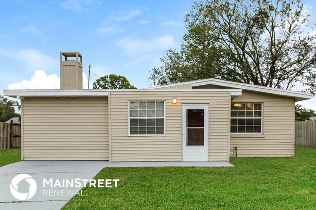 Building Photo - 3919 Longhorn Dr