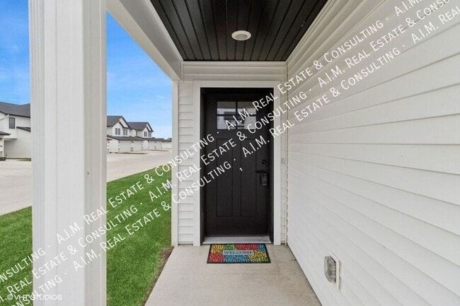 Photo - 124 Buffalo Avenue SW-