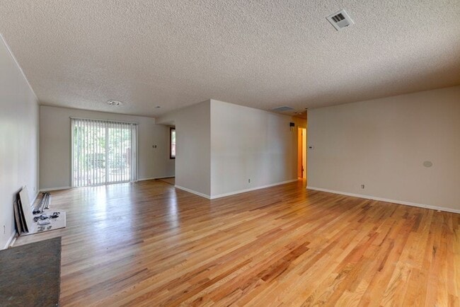 Photo - "Rare Find" Updated Large 5 Bedroom home W/Finished Basement!