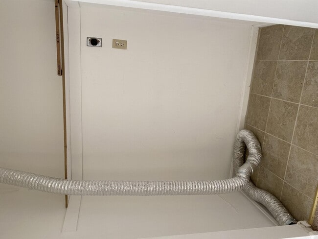 Photo - 6667 Cedar Lake Dr