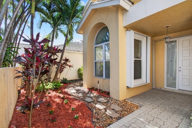 7848 Travlers Tree Dr