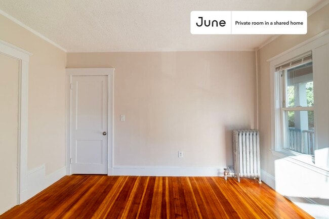 Photo - Room in Shared 6 bed/2 bath home Unidad D