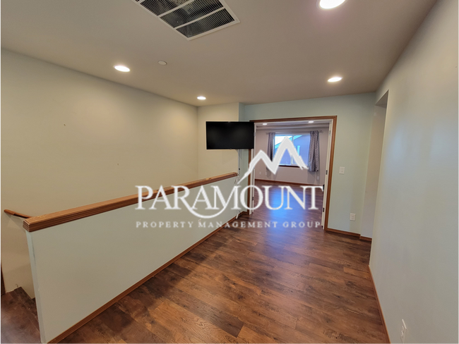 Photo - Bright and Beautiful 4 Bedroom in Bremerton!