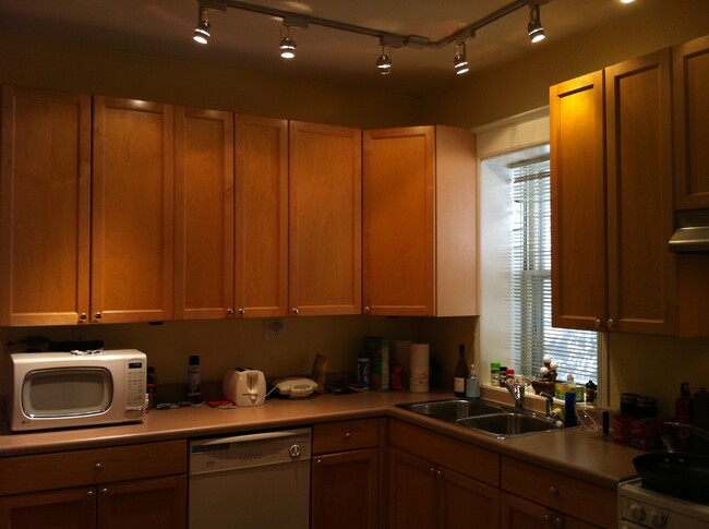 Photo - 1406 W Byron St Unit 1 Byron