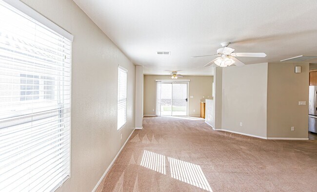 Photo - 4 Bedroom home located in Silverado Ranch