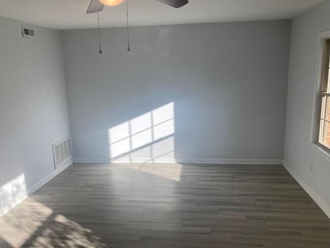 301 Advocate Ct