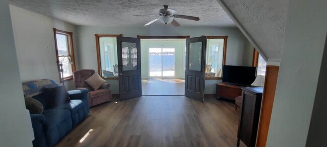 Photo - 4883 Cordes Rd