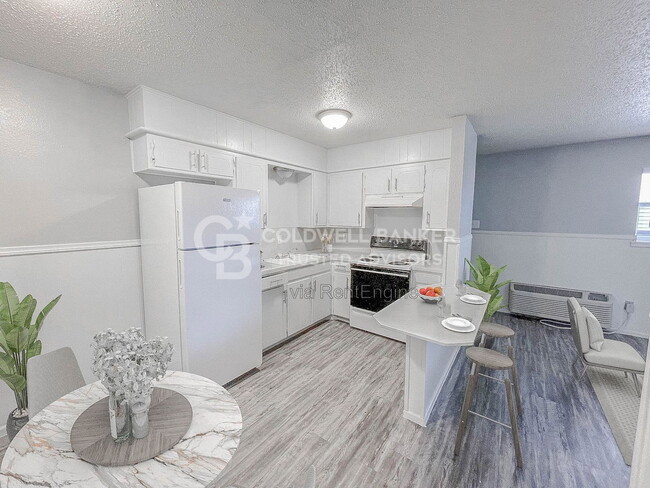 Photo - 1317 52nd St Unidad Apartment B