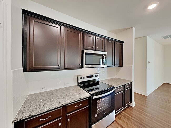 258 Lake Vista Dr