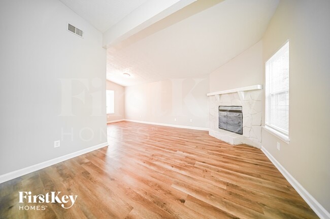 Photo - 3782 N Camp Creek Pkwy SW