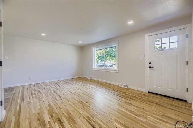 Photo - Newly Renovated 3 bed, 1 bath in Englewood (Top Unit)