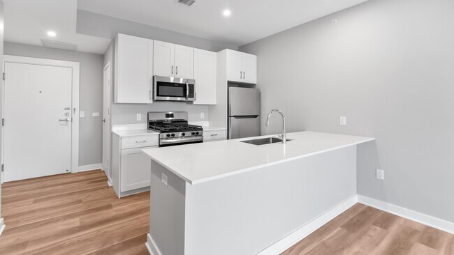 Photo - 475 Communipaw Ave Unidad 310