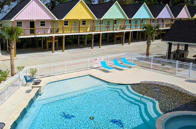 Beautiful Cabins with Pool views! - 4001 Old Highway 146 Apartments Unit 7