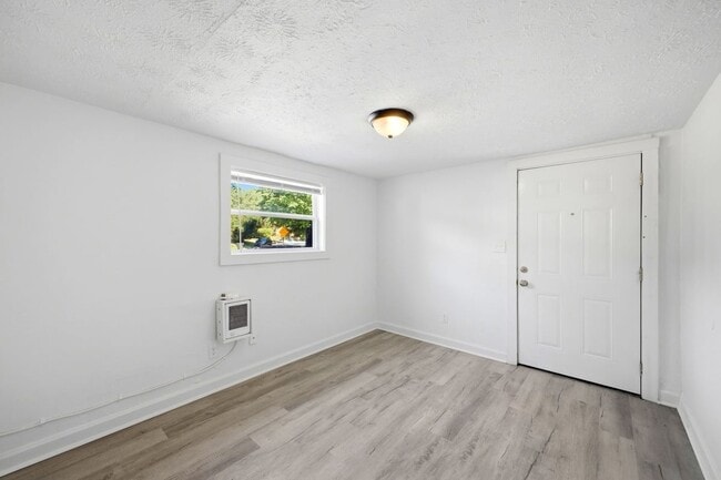 Photo - 486 Hanley St