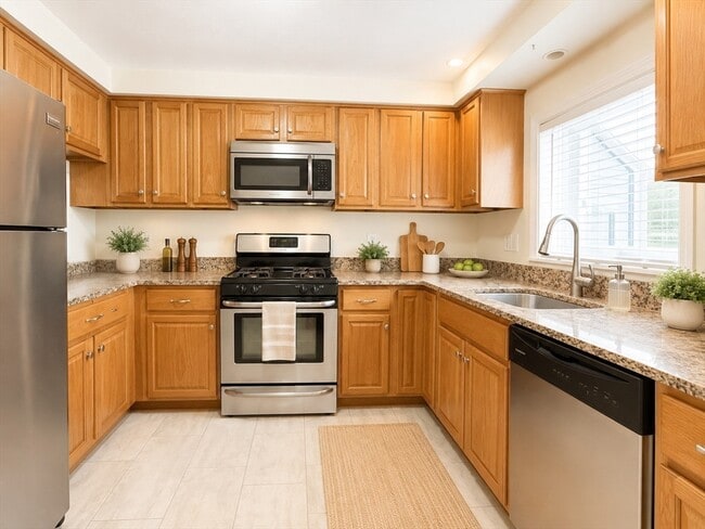 Photo - 4 Alcott Cir Unit 4