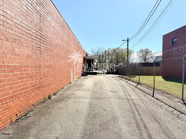 Photo - 1012 N Raleigh St