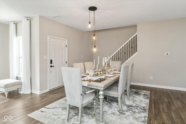 7228 Lockford Walk N