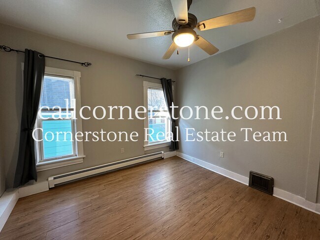 Photo - 2406 W Kiowa St