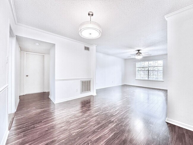 Photo - Spacious 2 Bed/2 Bathroom Condo in Bocage – Walk to Towne Center & Whole Foods!