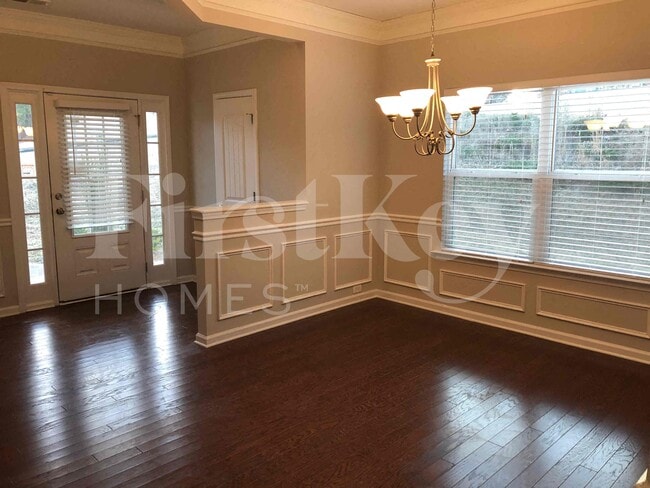 Photo - 194 Eastridge Way