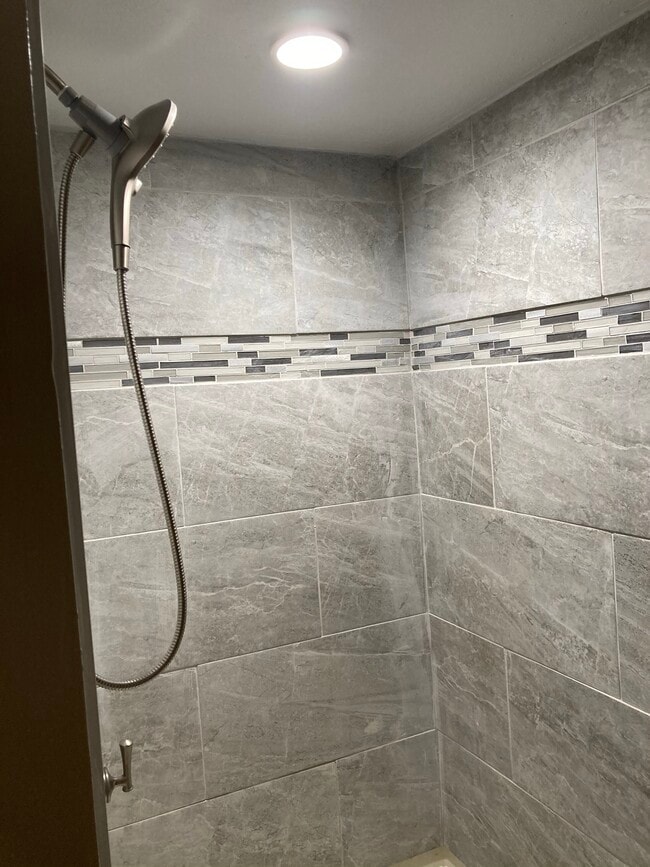 Photo - 1110 Evans Ave Unit B6