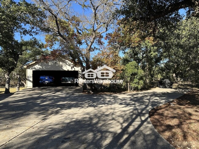 Photo - 900 Wayside Dr